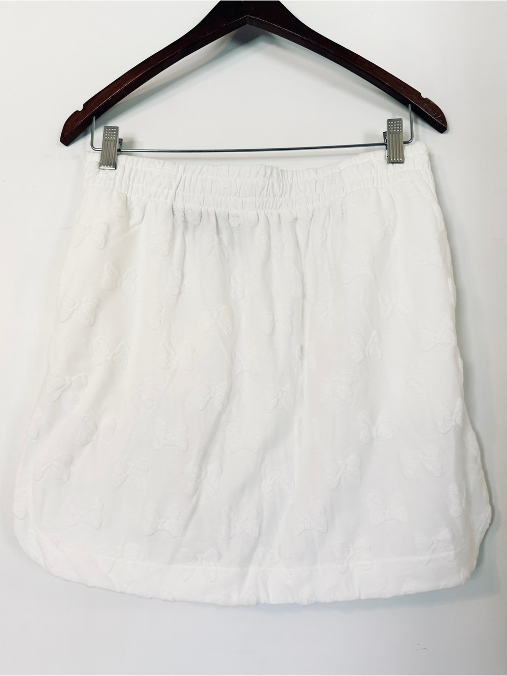 NWT Disney Minnie Mouse Bow Embossed Terry Skirt White S